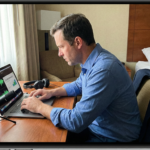 El backstage invisible: herramientas digitales que hacen brillar al conferencista moderno